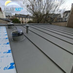 Prise de lumière naturelle par toiture zinc ou joint debout